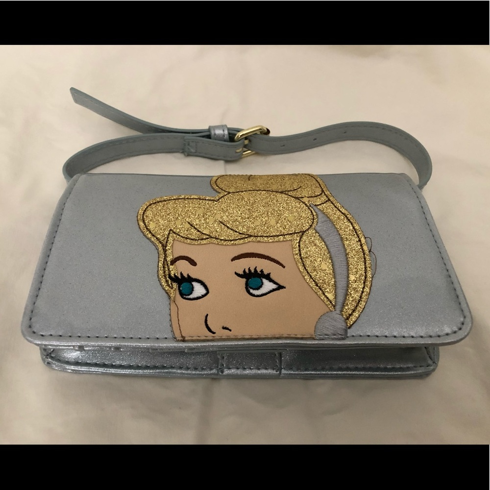 Danielle Nicole Cinderella Crossbody - Picture 3 of 5